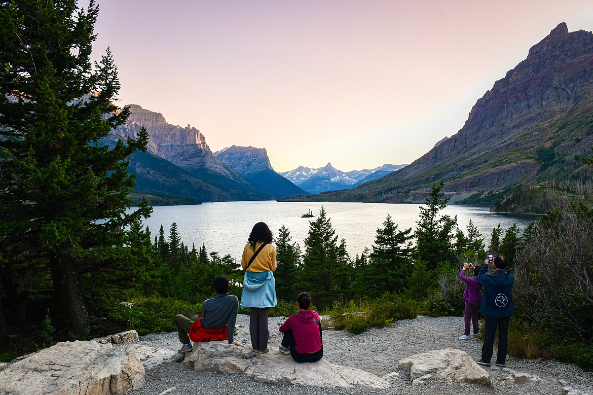 Glacier, Yellowstone national parks see boost in visitor numbers