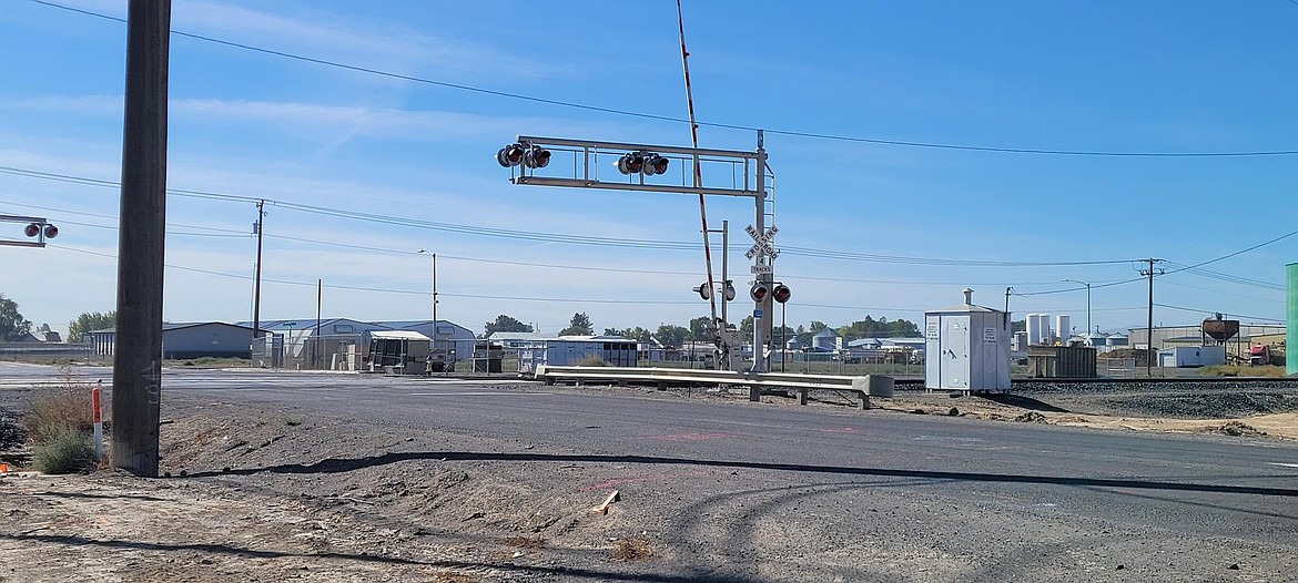 The railroad crossing at Columbia Way in Quincy will be closed starting Monday.