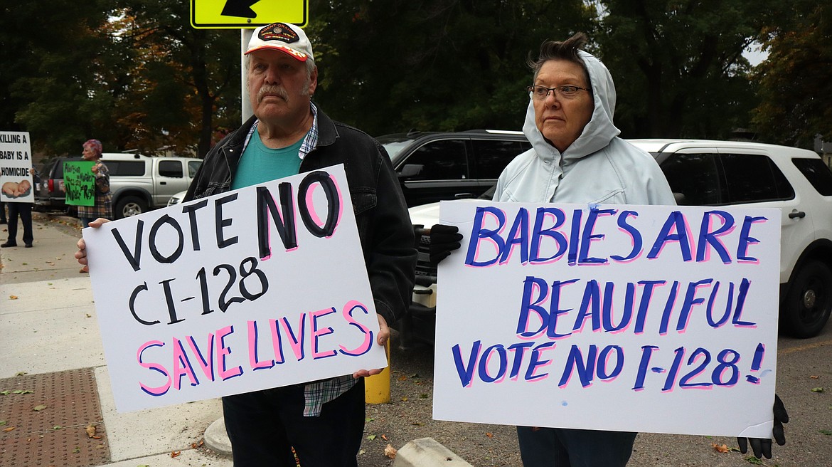 Abortion access supporters and opponents hold rallies over proposed