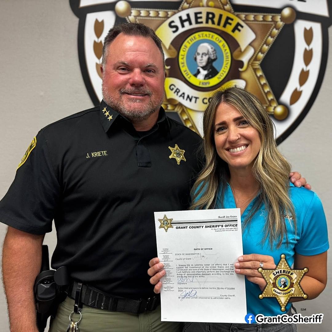 Grant County Sheriff’s Office Administrative Assistant Sheena Ohl took the oath of office with GCSO Sheriff Joey Kriete administering it Monday. Ohl has served at GCSO for around 11 years according to a GCSO release.