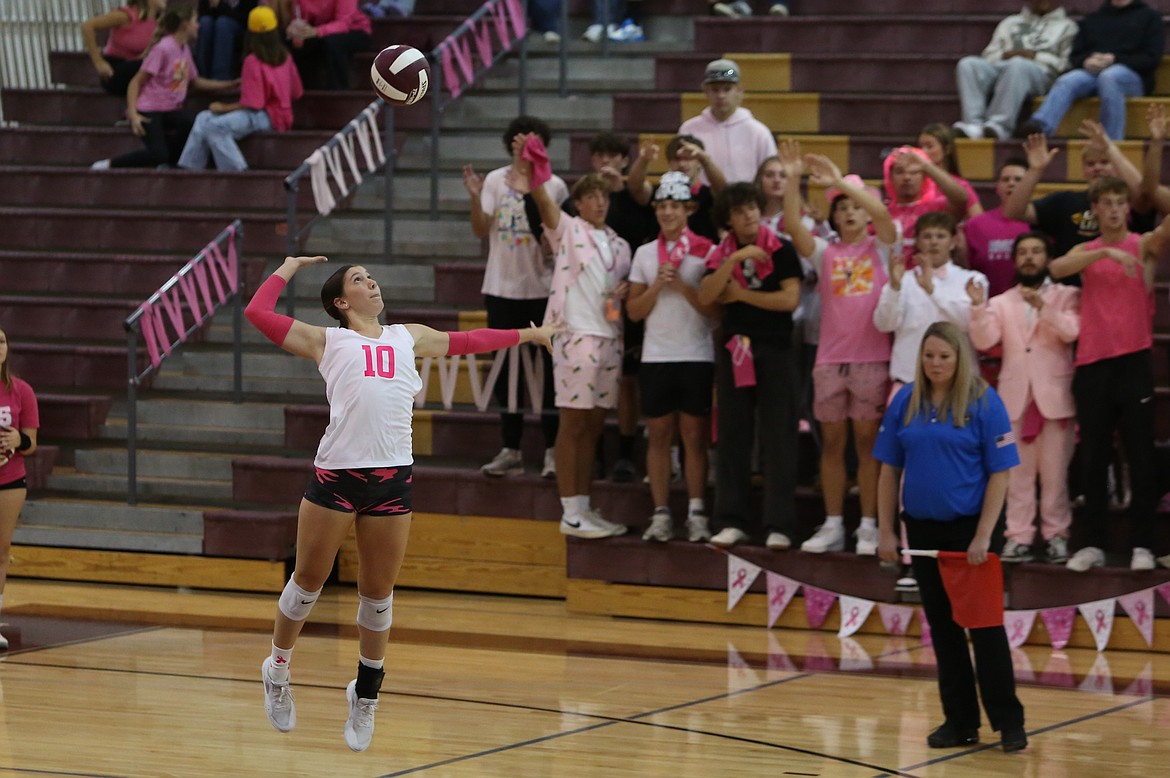 Moses Lake senior Makenna Stuart (10) serves the ball during the second set against Sunnyside on Thursday. Stuart led the Mavericks with three aces and had 10 kills, the second-most on the team.