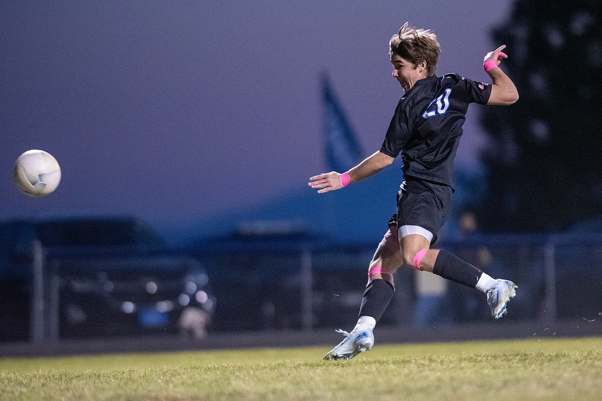 Quinn Kerr scores for the Vikes playing Thompson Falls Tuesday, Oct. 8. (Avery Howe/Bigfork Eagle)