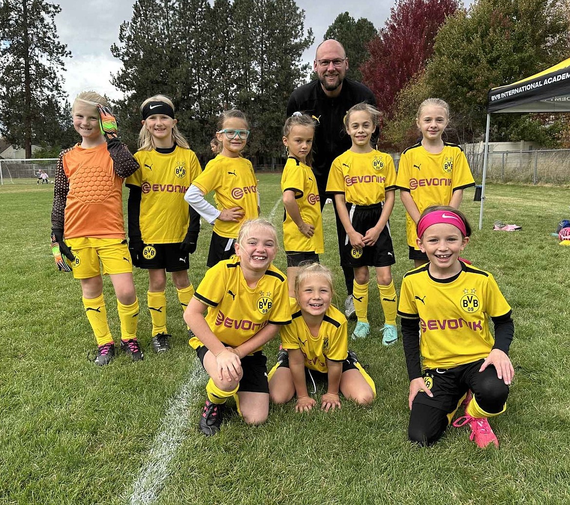 Courtesy photo
The BVBIA CDA Girls U09 soccer team defeated the WE SURF SC G17 Bond 6-0 on Saturday morning. Later in the day, the BVBIA team defeated the WE SURF SC G17 3-0. In the front row from left are Grace Looney, Jane Buffum and Esther Greene; back row from left, Kaia Lindenstein, Nora Burt, Sadi Lehosit, Reagan Zimmerman, Sadi Lewis and London Tierney; and rear, coach Jason Steenstra.