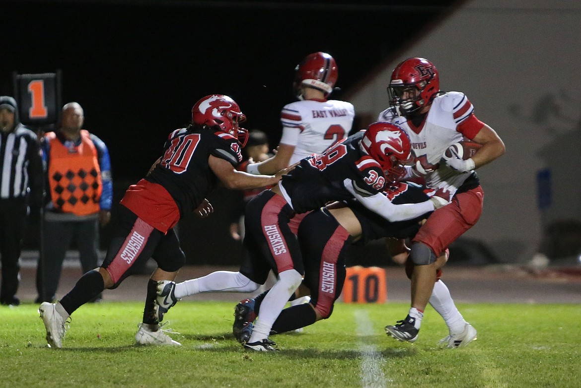 Othello suffered its first loss of the season Friday night, though the Huskies still remain atop the Central Washington Athletic Conference standings at 5-1.