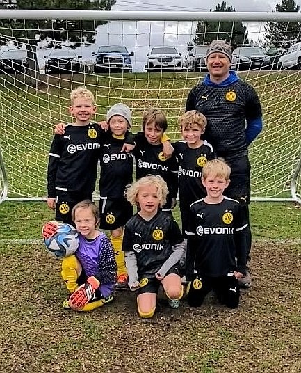 Courtesy photo
The BVBIA CDA Boys U08 soccer team played three games over the weekend to finish up its fall season and defeated Sting 17B Black 10-9, Spokane Shadow 3-2 and WE Surf SC B17 6-3. In the front row from left are Cooper Lewis, Boone Thomas and Max Stover; and back row from left, Ryker Bertek, Xander Werner, Rockwell Millikan, Rocco Paine and coach Matt Werner.