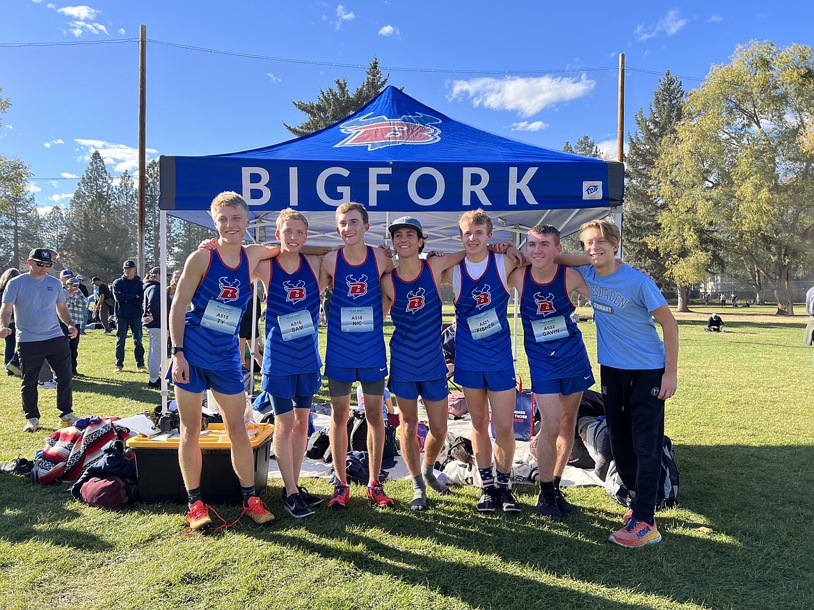 Boys XC team Ty Anderson, Sam Ayers, Nic Gustavson, Sean Cotman, Fisher Sliter, Gavin Toshack and Noah Hamilton-Dixon. (Courtesy/Ryan Nollan)