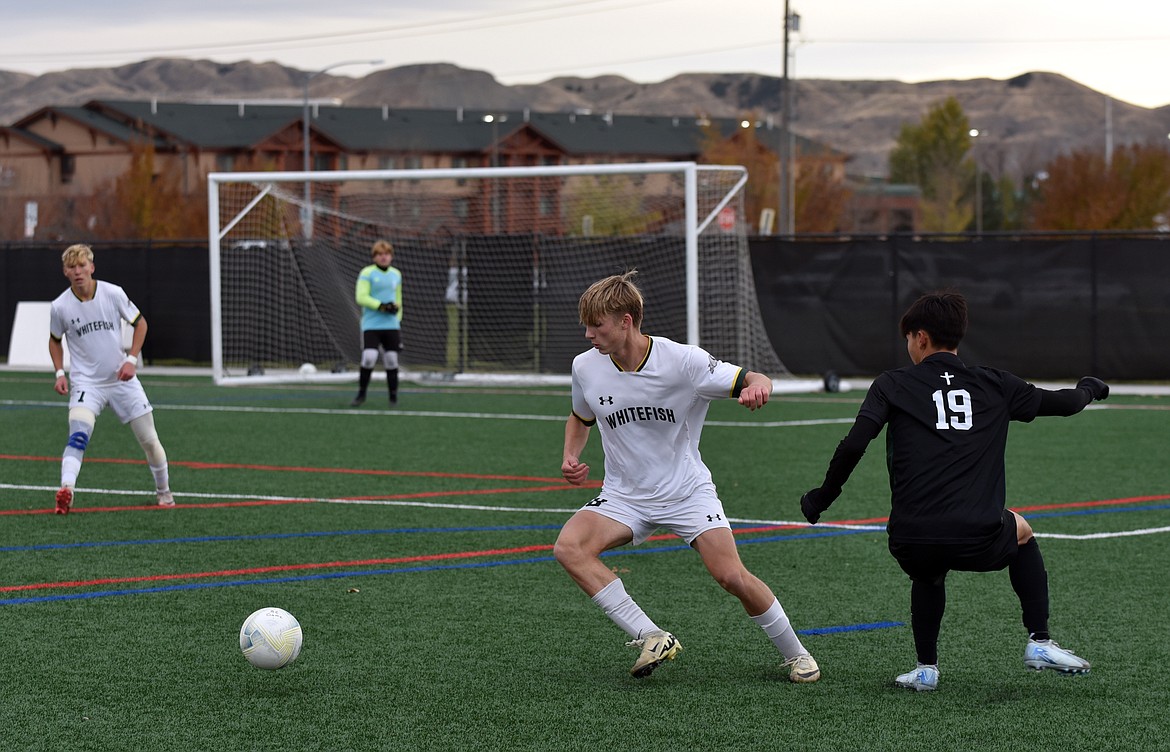 Bulldog Gavin Sibson Griffin changes direction and shakes off a Billings Central defender. (Julie Engler/Whitefish Pilot)