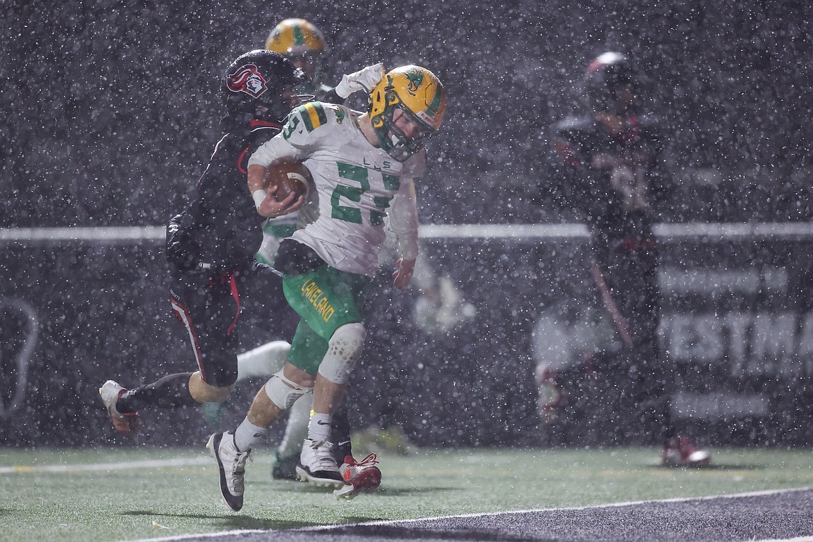 JASON DUCHOW PHOTOGRAPHY
Lakeland senior running back Lovie Weil gets into the end zone during Friday's state 5A football semifinal game against Hillcrest at Westmark Stadium.