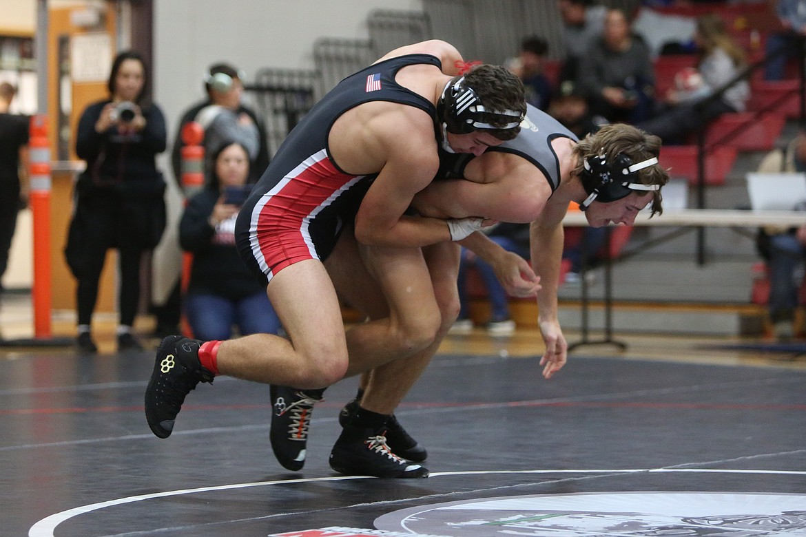 Othello junior Camilo Mendez III, left, is one of five returning state placers. Mendez took fourth in the 2A 157-pound weight class.