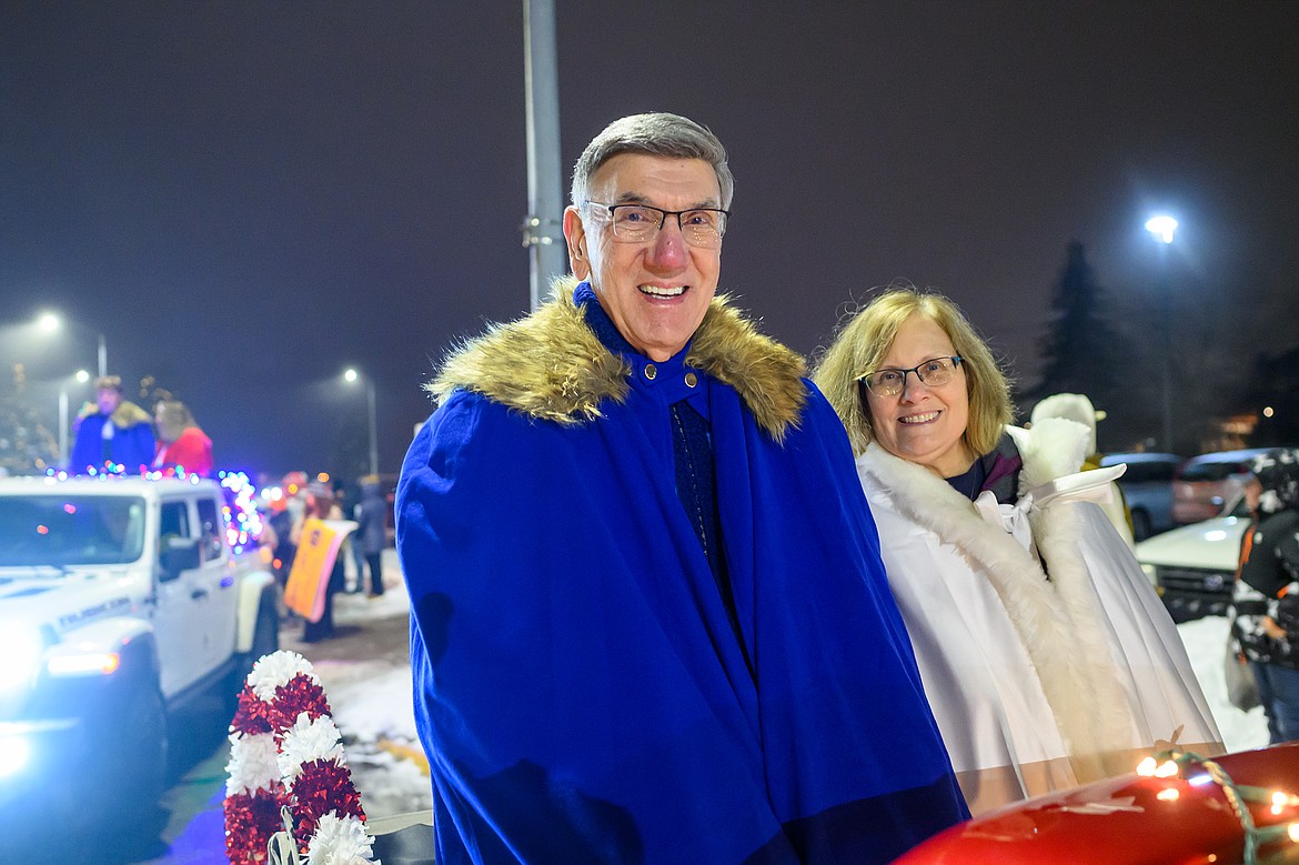 King and Queen Mike and Susan Nicosia are ready for the parade to roll.