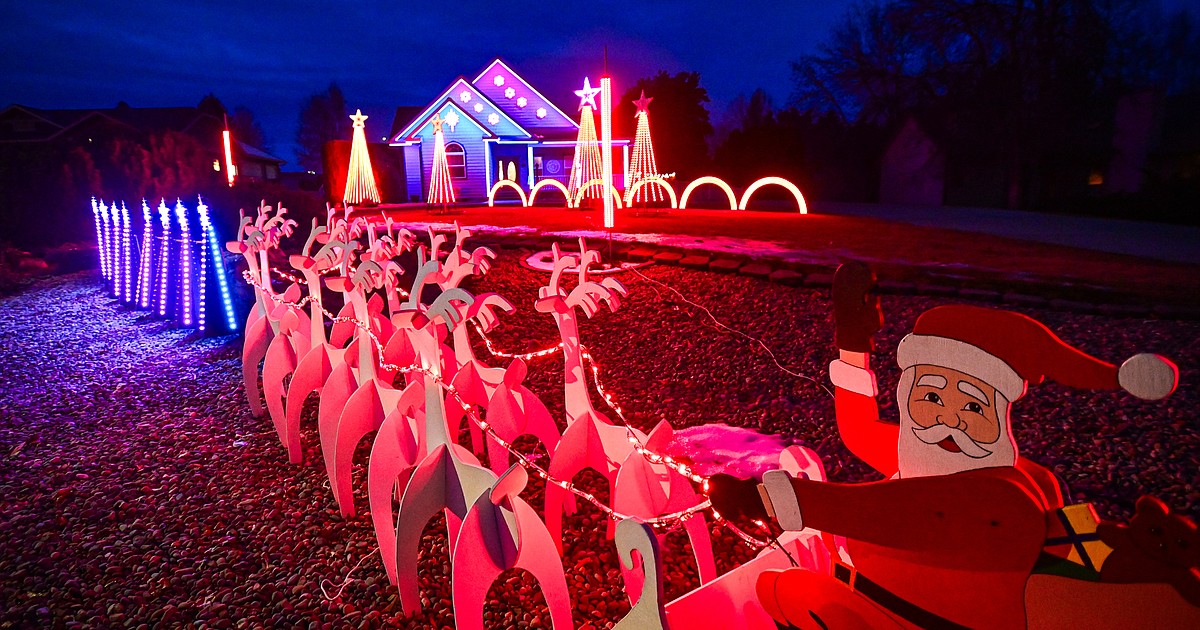 1225_LOC_DIL_Christmas_light_h