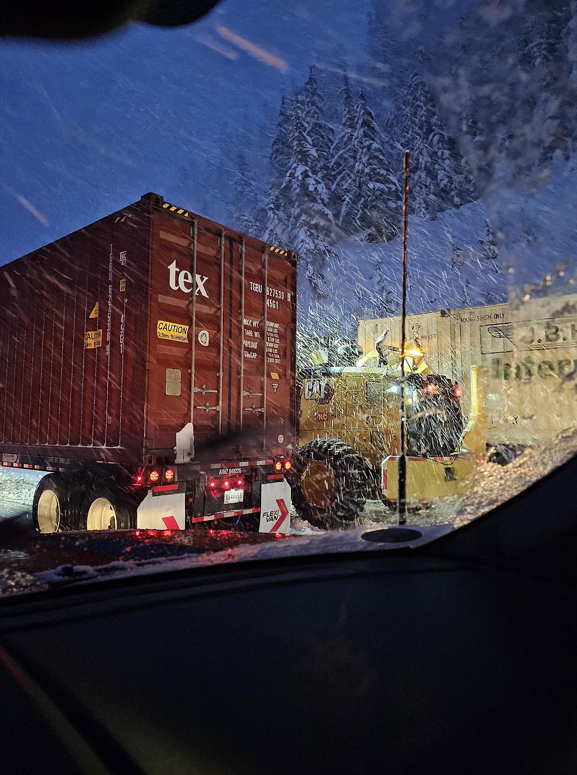 A truck spun out and blocked Interstate 90 eastbound Thursday morning, closing the road for about 30 minutes. Snowy and rainy weather is forecast for the mountains this weekend, and the Washington Department of Transportation recommends that drivers check weather and road conditions before heading out.