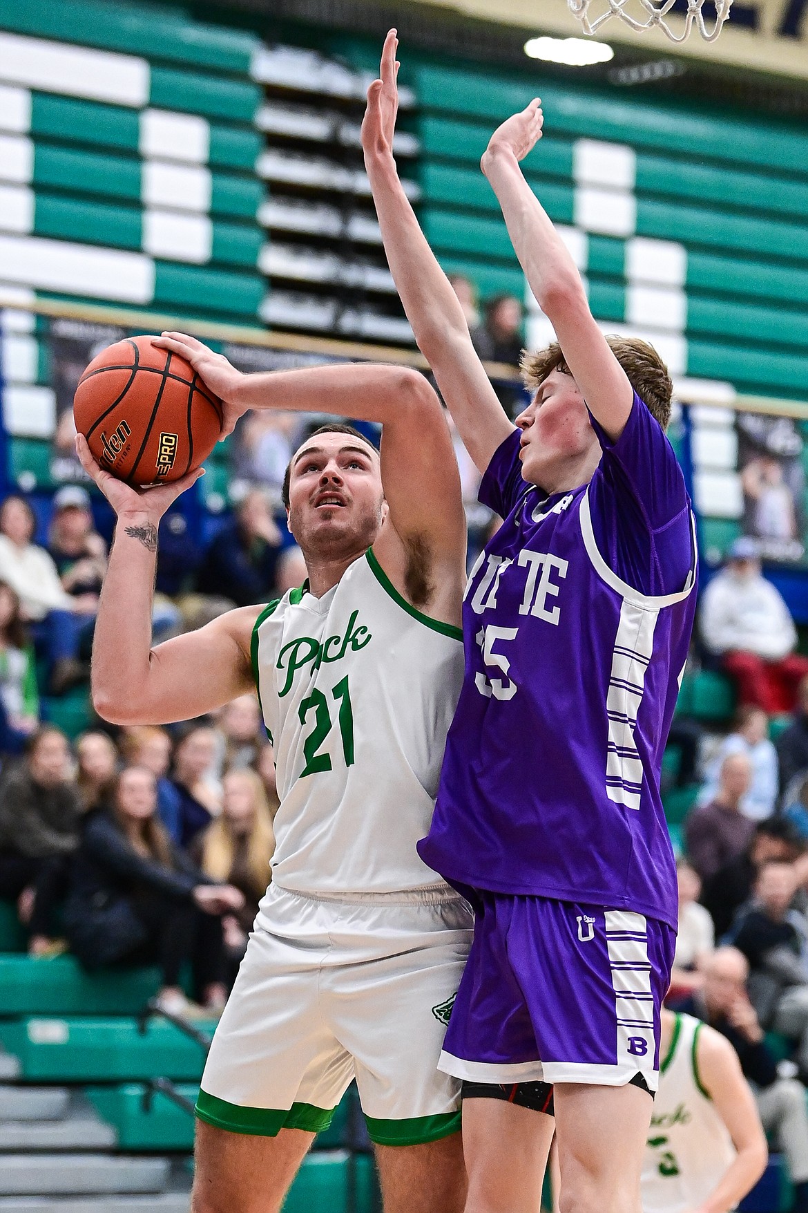 Glacier's Slate Burrington (21) goes to the basket in the second quarter against Butte at Glacier High School on Friday, Jan. 17. (Casey Kreider/Daily Inter Lake)