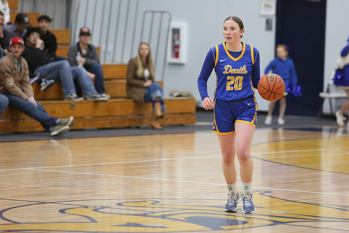 Wilson Creek sophomore Lila Sackmann brings the ball past half court during Thursday’s game against MLCA/CCS.