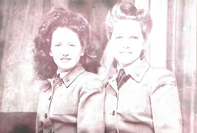 Mary Ceccoli (left) alongside her friend and fellow USO dancer in the 1940s.