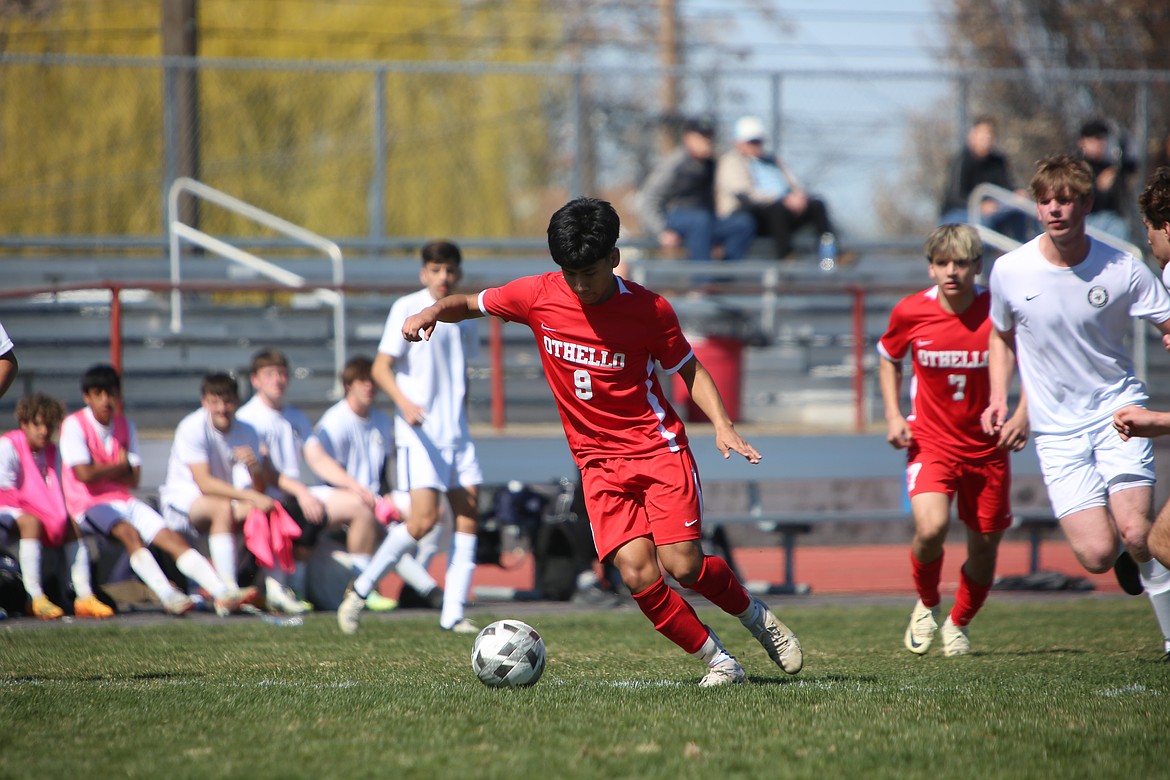Othello's Luis Farias zeroes in on the goal in a 2024 game against Connell. Coach Bernie Garza said the Huskies can’t take any team for granted in the very tough Central Washington Athletic Conference.