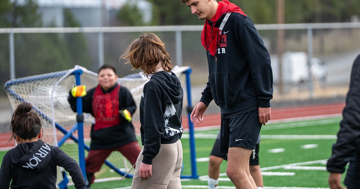 NIC men’s soccer team hosts clinic in Worley NIC men’s soccer team hosts clinic in Worley