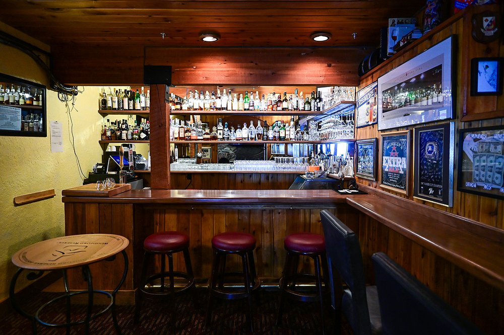 0507_LOC_DIL_Buchanans_Chop_House_6.jpg.