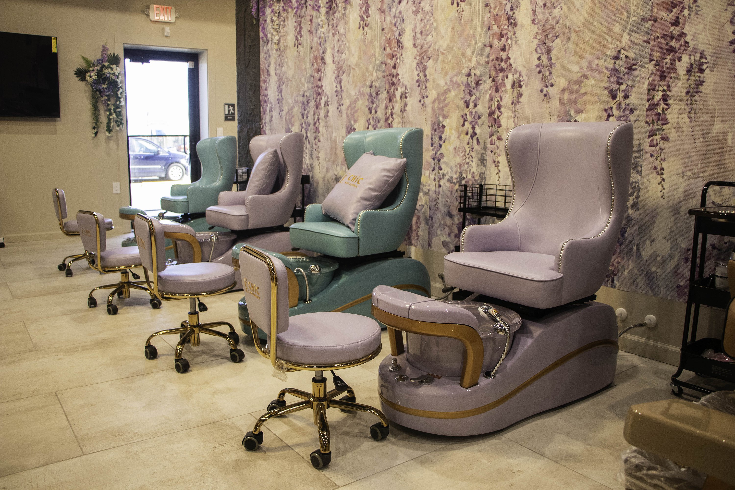 ChicNails_Heston_2_of_5.jpg.3000x2000_q8