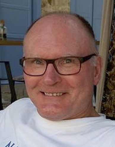 Gary Craig loved a good book and cherished his family. He led a life devoted to education and helping others grow through learning.