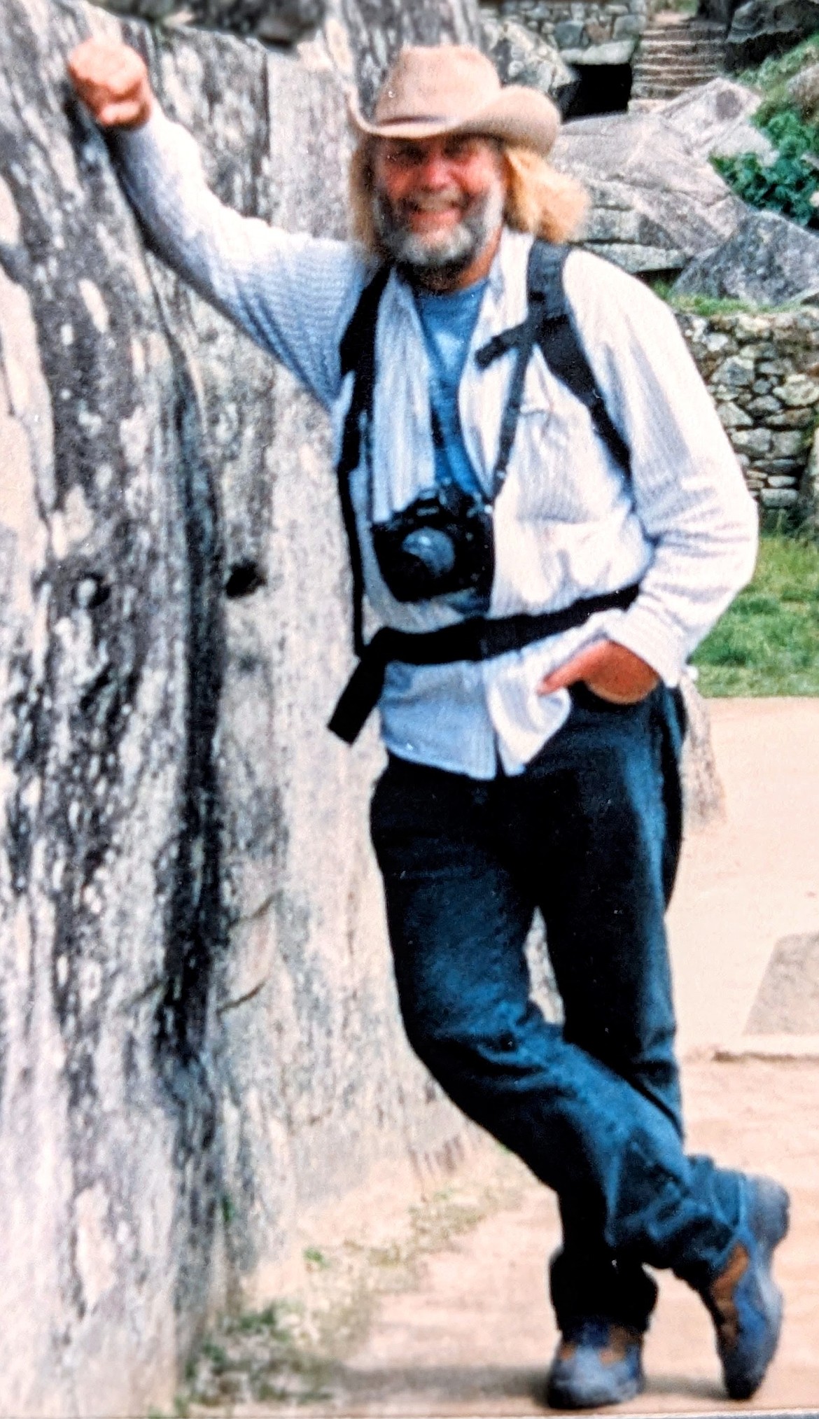 Forrest Hardt loved photography, flying, traveling and farming; more importantly though, he loved his family.