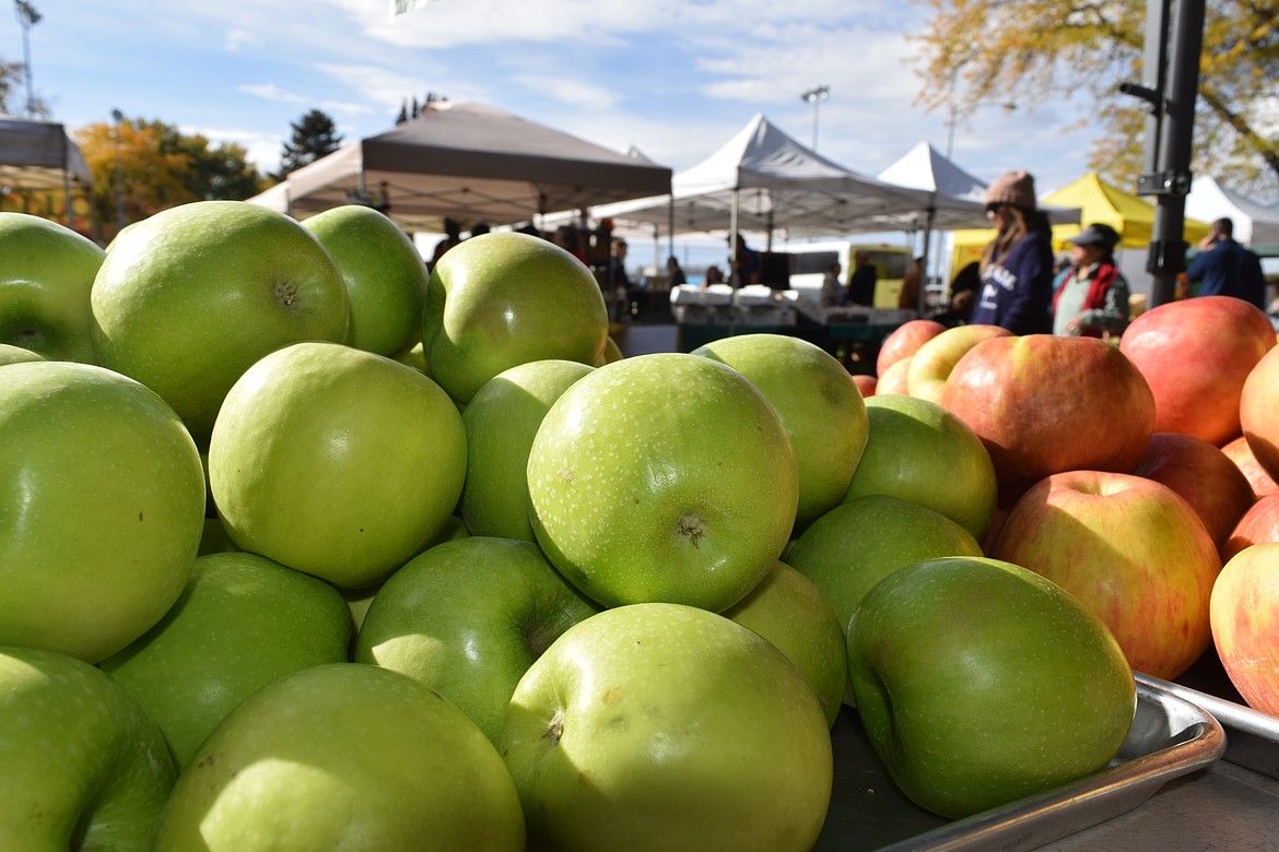 Growers are looking at their mix of varieties in light of current conditions in the apple market, and production of some varieties is being reduced or eliminated.