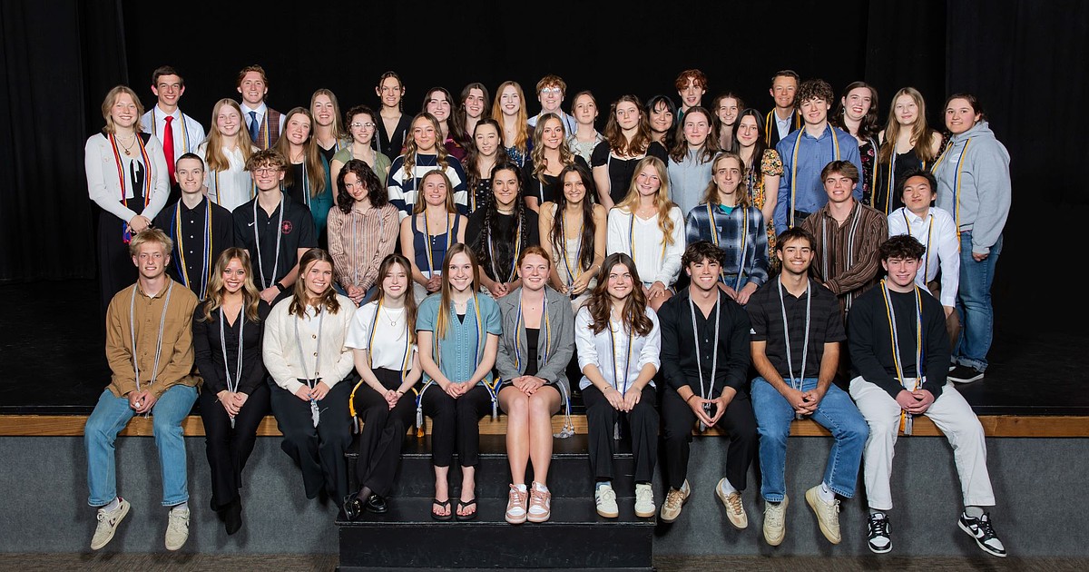 Sandpoint High School juniors, seniors celebrated for academic achievements