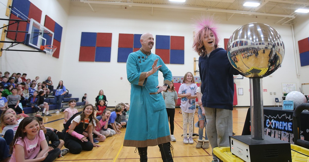 Modern-day wizard showcases science sorcery at Bryan Elementary