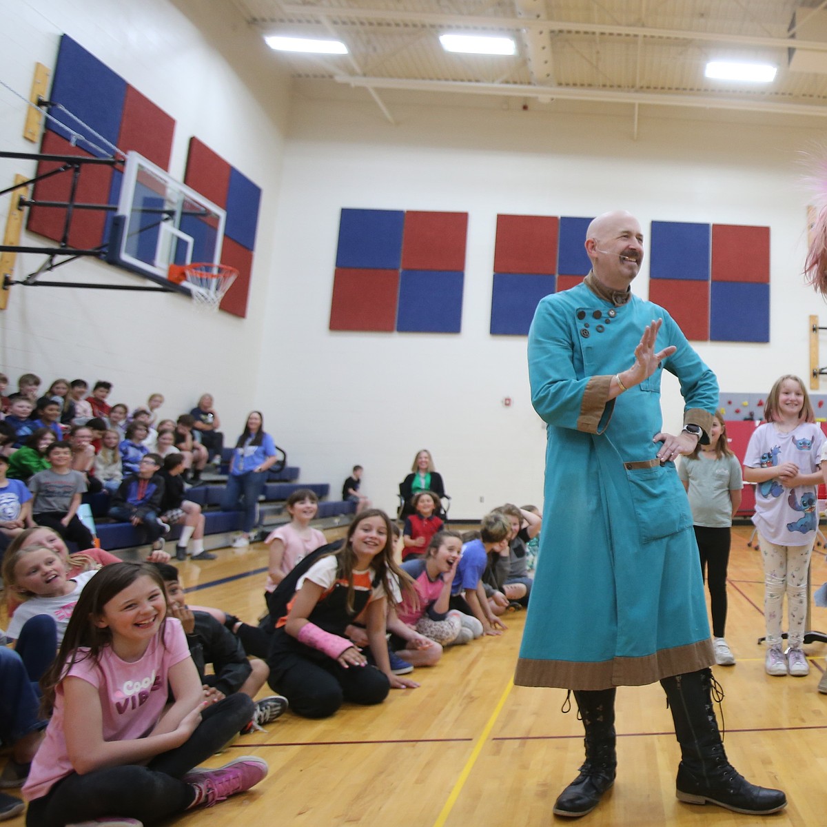 Modern-day wizard showcases science sorcery at Bryan Elementary ...