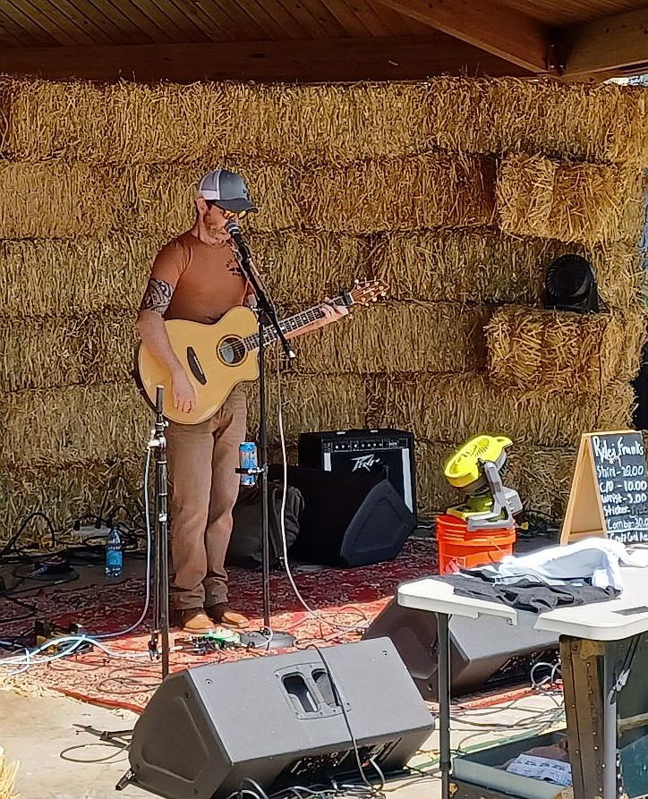 Local musician Rylei Franks will perform May 9 at Michael’s on the Lake in Moses Lake.