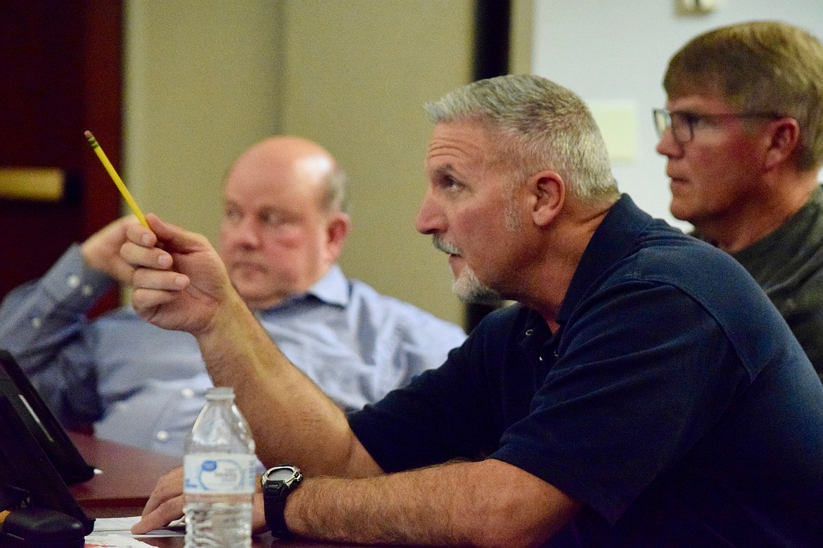 John Lallas will give up his seat on the Othello City Council to run for a seat on the Othello Community Hospital commission.