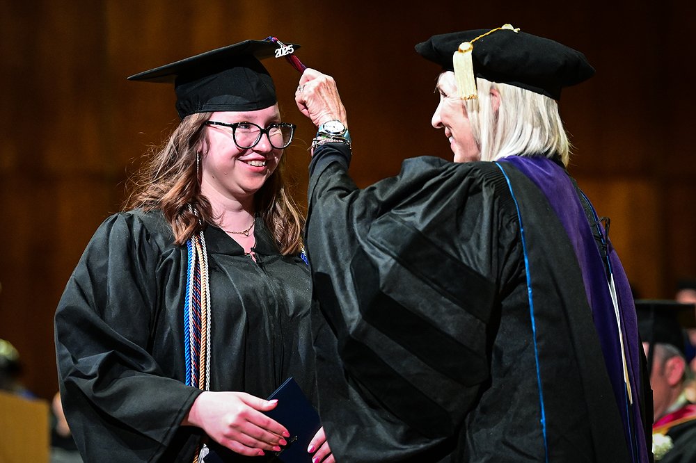 0518_LOC_DIL_FVCC_commencement-10.jpg.10