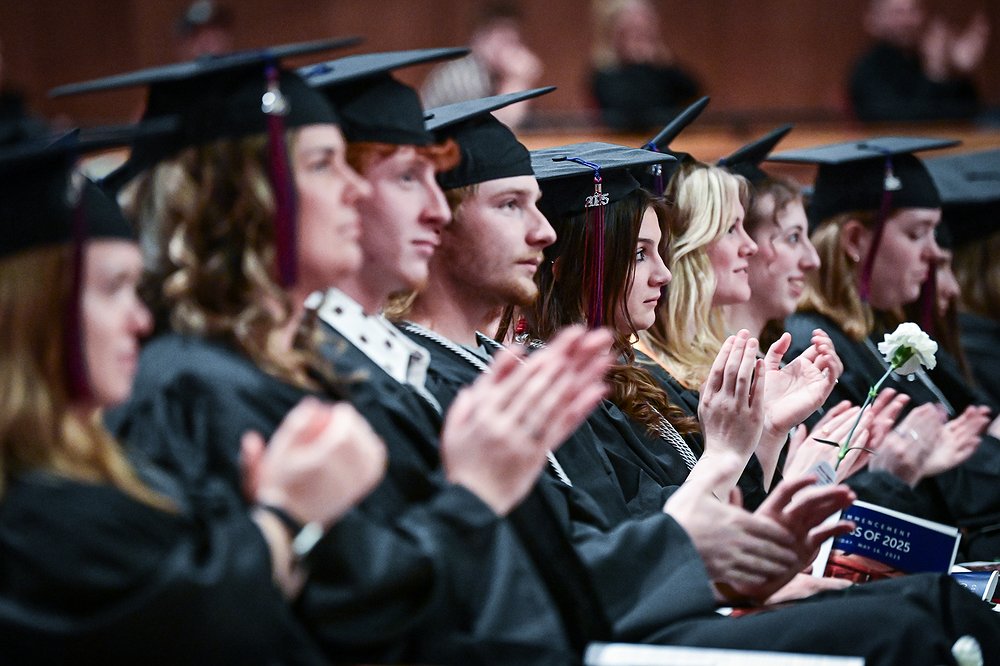 0518_LOC_DIL_FVCC_commencement-15.jpg.10