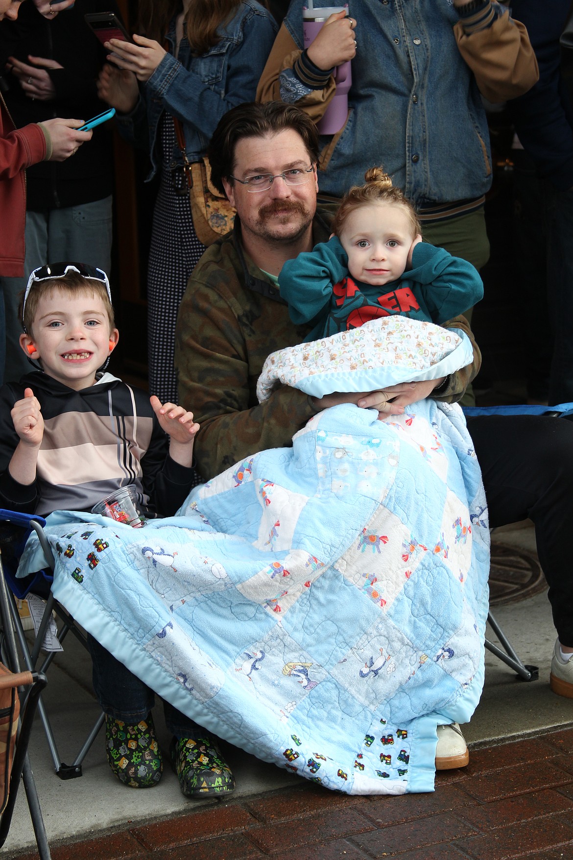 Scenes from the 2025 Lost in the '50s classic car cruise.