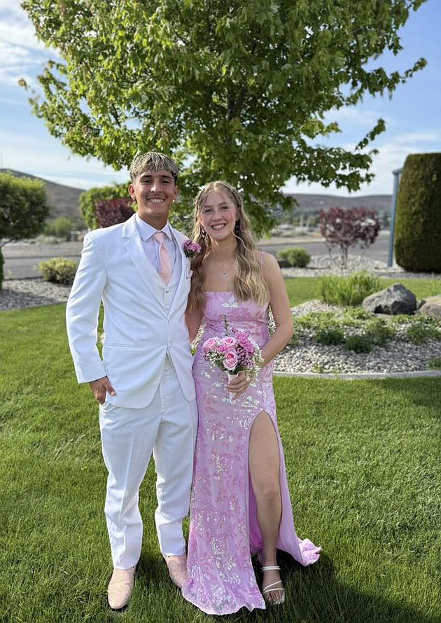Jose Negrete and Alexis Chornuk, Ephrata High School.