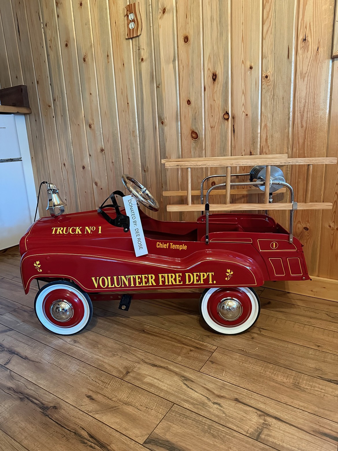 A tribute to former fire chief Steve Temple. (Photo provided)