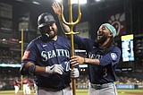 Diamondbacks dominate three game series over Mariners