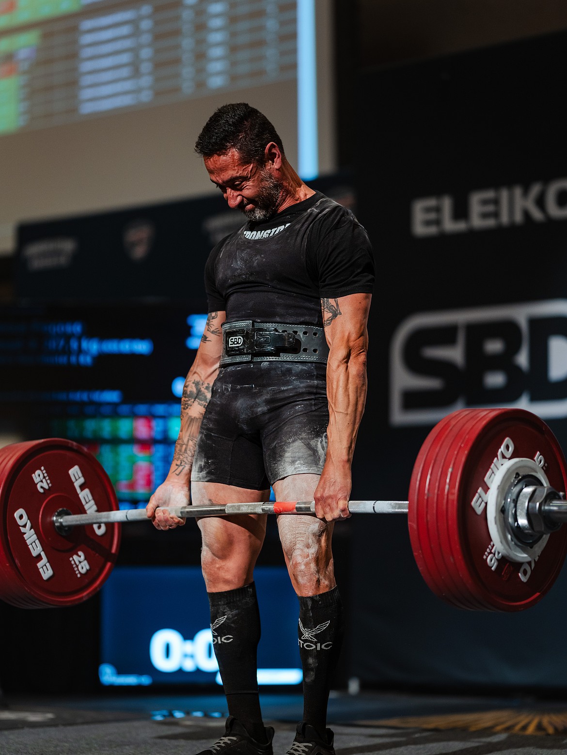 At this moment, Chuy Fragoso cleared 633.8 pounds in the deadlift — a lift that made him a two-time national champion.