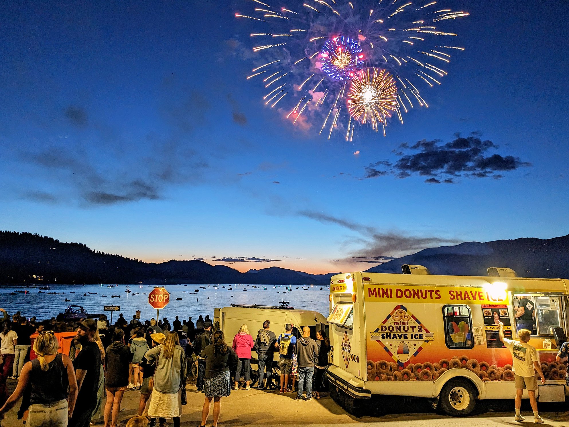 fireworks.jpg.1987x1490_q85_box-0%2C0%2C