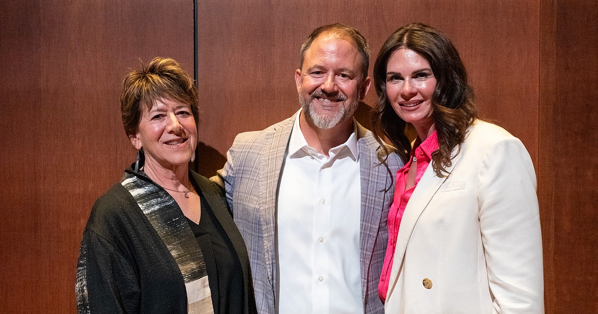 FVCC honors Sliters for support of community college