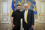 Trump threatens Russia with tariffs and boosts US weapons for Ukraine