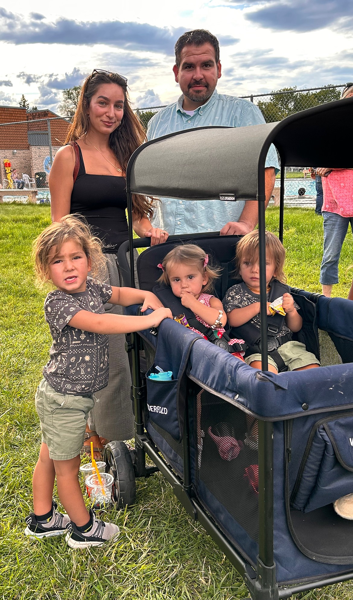 The Reyna family, Atalya, Chris, Zen, Zhaya and Amaeus (Ahava not pictured) at the auction. (Charles W Bickenheuser photo)
