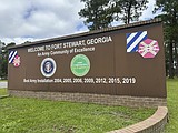 5 soldiers were shot at Fort Stewart in Georgia. A suspect is in custody.