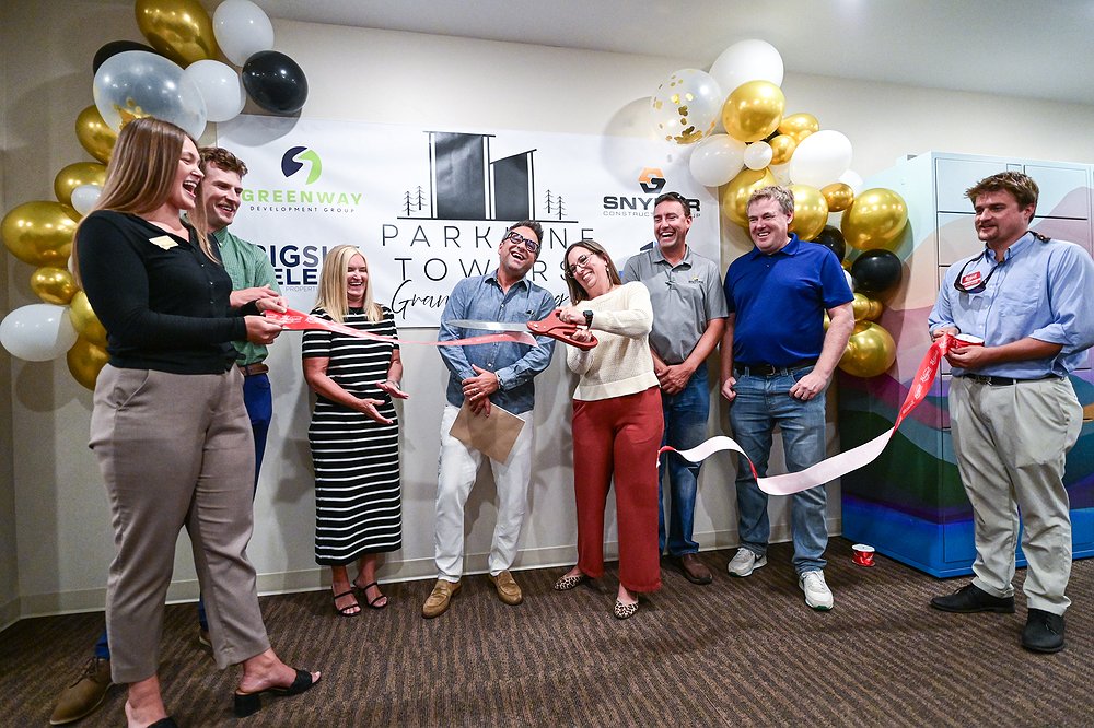 0810_LOC_DIL_Parkline_Towers_apartments-