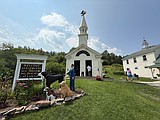 A massive mountain park in Vermont celebrates the bond between dogs and their humans