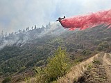 Hundreds of firefighters attack blaze near Paradise
