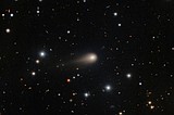 Telescope reveals a growing tail on the comet that's visiting from another star