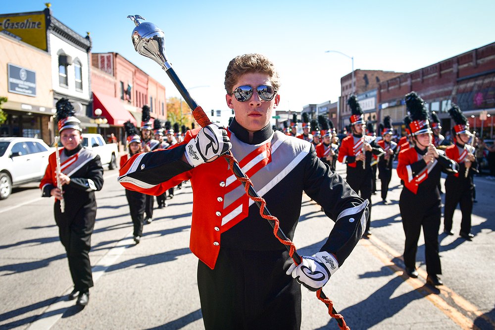 0926_LOC_DIL_Flathead_homecoming_parade-