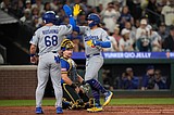 Kiké Hernández hits 2-run HR, Dalton Rushing has 2 hits and a key RBI as Dodgers beat Mariners 3-2