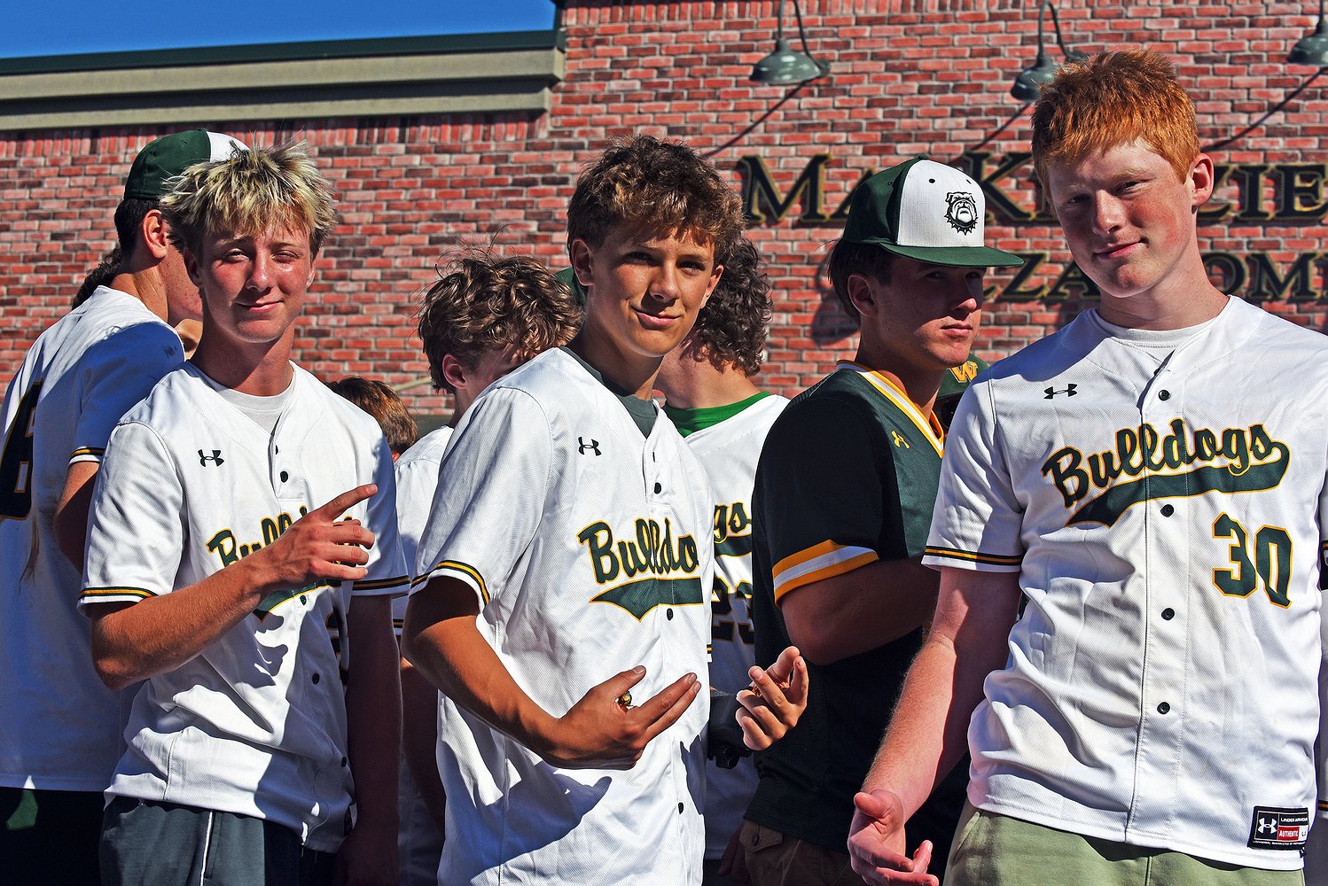 Homecoming_1.jpg.1498x1000_q85_box-0%2C0